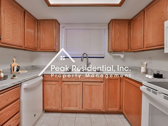 3rd image of 3029 Estepa Dr Unit C