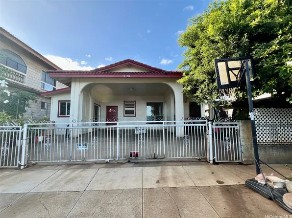 94-816 Kuhaulua St, Waipahu, HI 96797