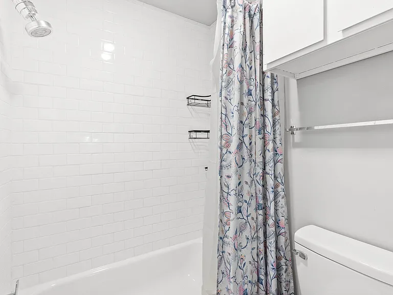 7505 Saint Amant Pl #A — Photo 23