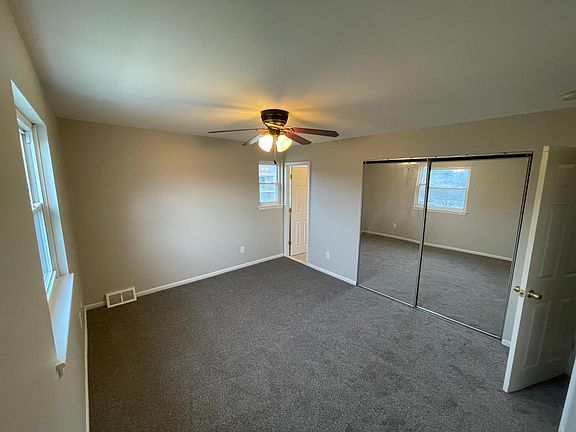 4th image of 15 Donovan Ct