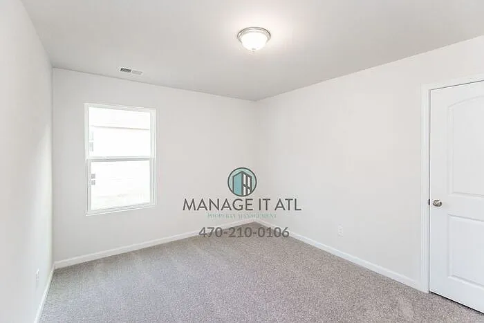 750 Shallowford Rd — Photo 18