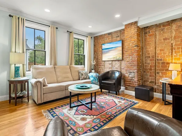 344 Hurley St, Cambridge, MA 02141