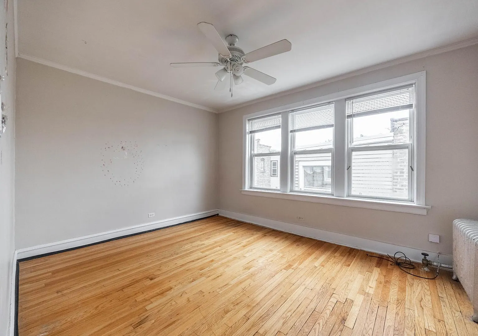 5030 North Springfield Avenue #3W — Photo 4