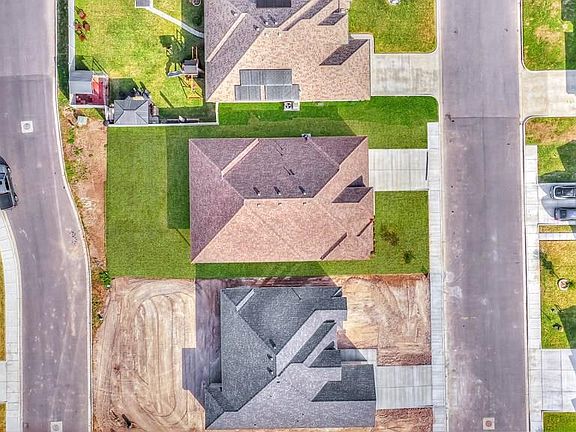 3rd image of 6209 Willow Wood Ln
