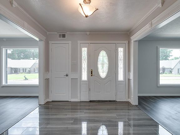 2nd image of 2392 Redbud Trail Dr