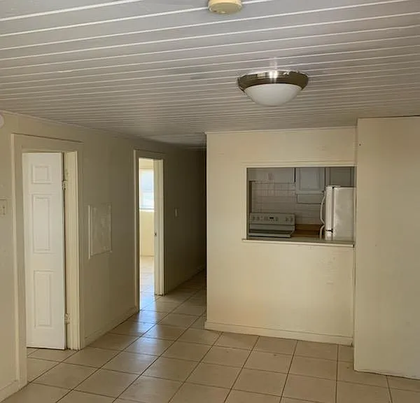 3314 Jeffcott St — Photo 3