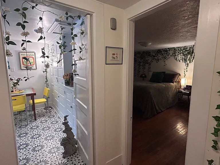 319 E Court St — Photo 17