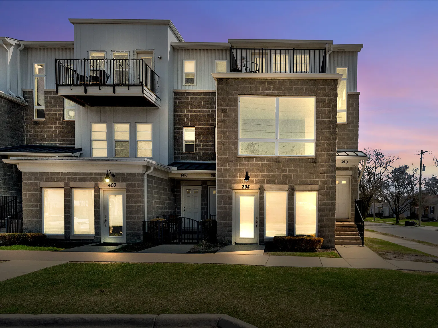 2 bed, 1369 sqft, $1,850 — Photo 3