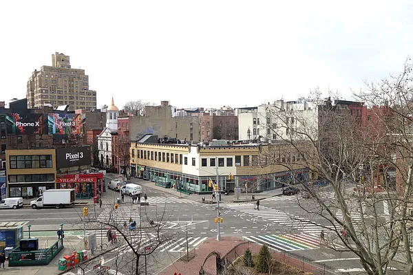 Rented by Compass | media 26