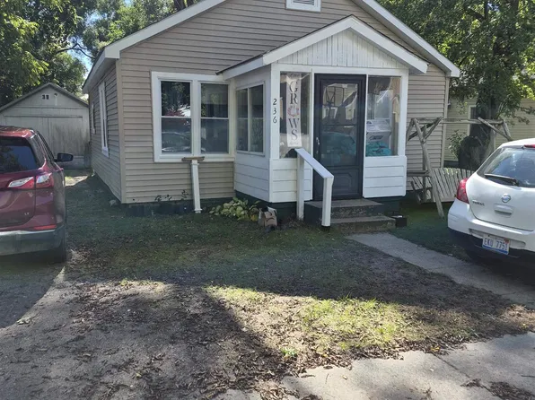 236 E Beech St, Gladwin, MI 48624