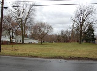 3 Edwards St, Batavia, NY 14020