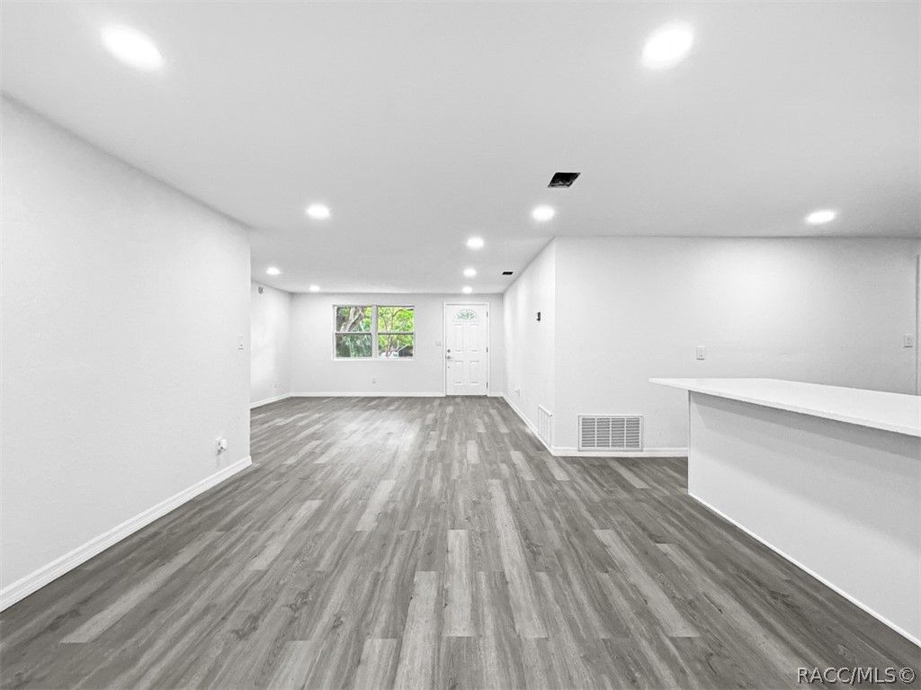 Apartment in Crystal River, Citrus - View 5