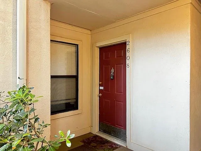 1 bed, 1.0 bath, 955 sqft, $1,395 — Photo 1