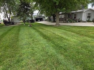 7342 Twin Lakes Rd, Manson, IA 50563