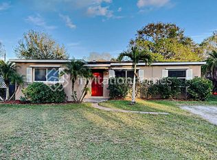 3913 Mesa Ave, Sarasota, FL 34233