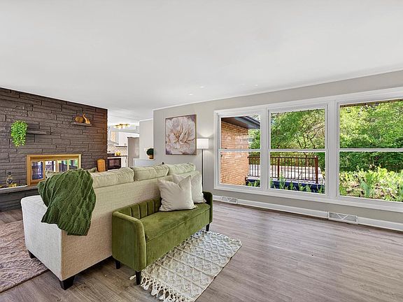 3rd image of 1775 Falls ROAD