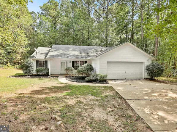 1107 Allen Rd, Grantville, GA 30220