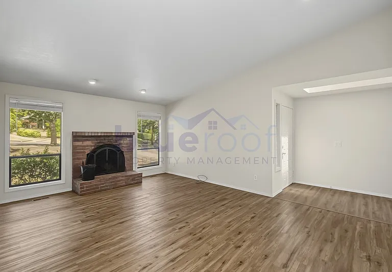 13920 SW Tennessee Ln — Photo 3
