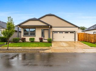 1555 Adams St, Independence, OR 97351