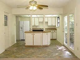 5th image of 613 Donley Dr