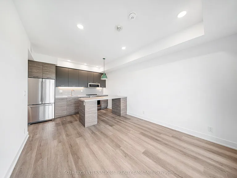 484 Spadina Ave #709 — Photo 4