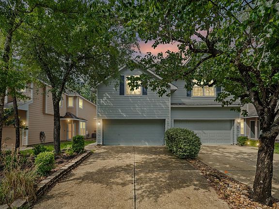 3rd image of 35 Ledgestone Pl