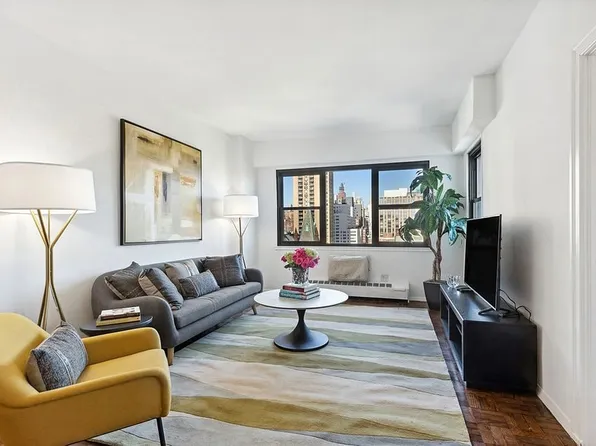 210 E 15th St APT 14B, New York, NY 10003
