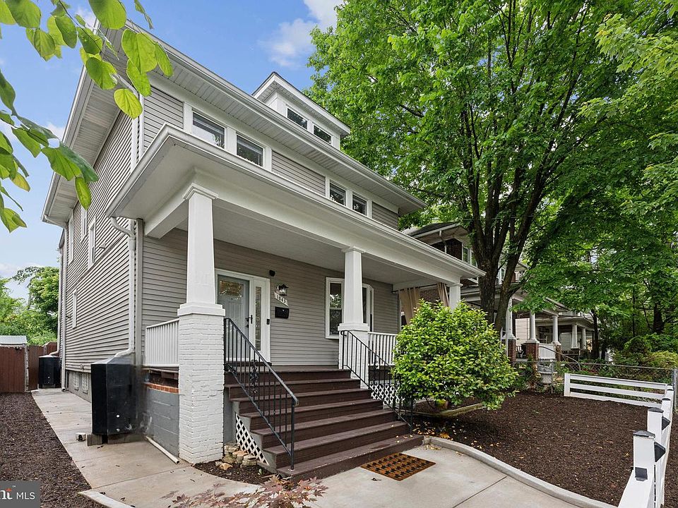 1st image of 1843 Monroe St NE