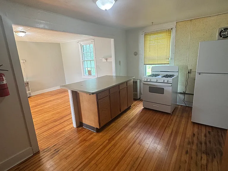 59 Bridge St #59.5 — Photo 2