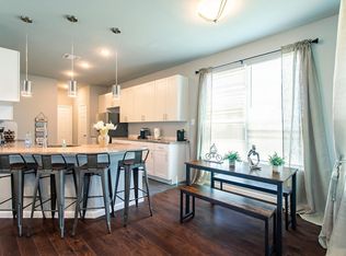 200 E Rogers St #ID1056426P, Arlington, TX 76011