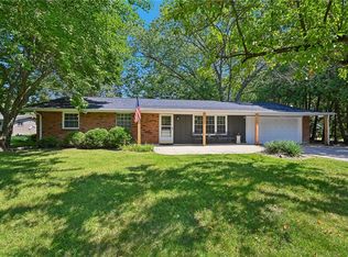 1040 Huron Trl, Jamestown, OH 45335