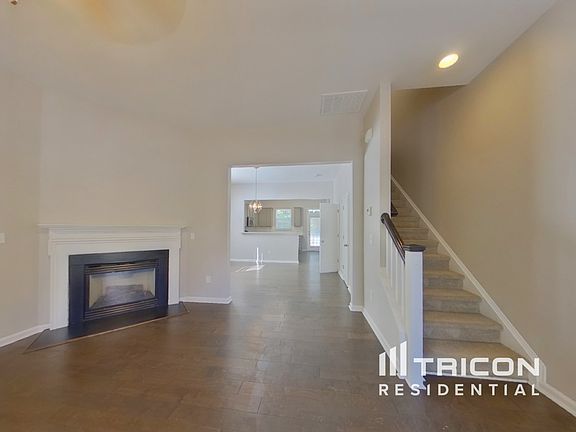 3rd image of 139 Kensington St