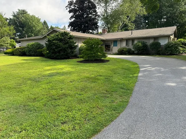 17 Alfred Rd, Framingham, MA 01701