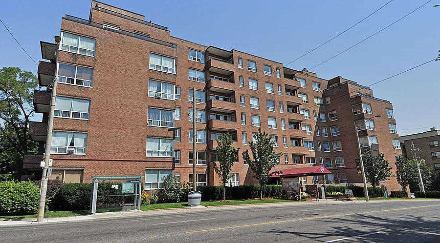 780 Eglinton Ave W #2