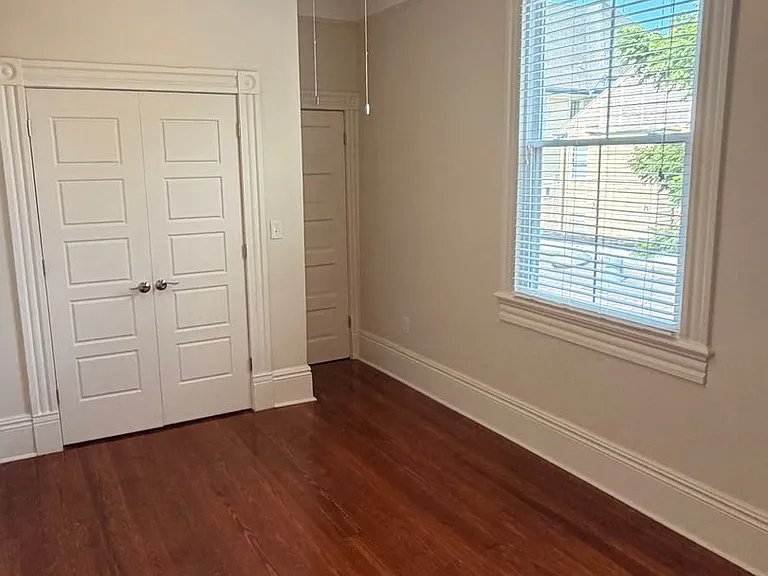 Gorgeous Two Story 3BD/2.5BA w/ Private Fenced in Backyard — Photo 18