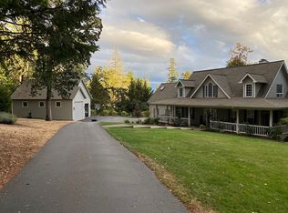 32777 Kestrel Ln, Eugene, OR 97405