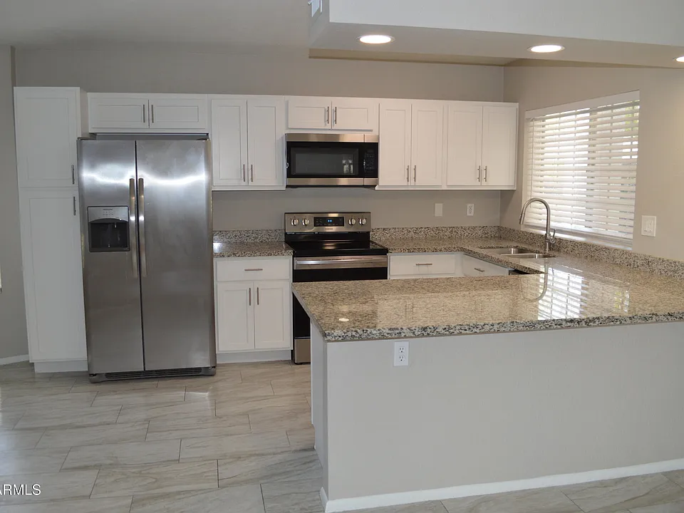 2910 W Marconi Ave #113