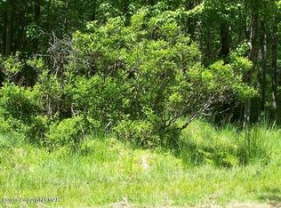 Bluebird Dr, Bushkill, PA 18324