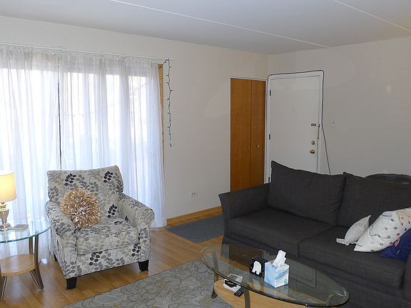 5th image of 9933 Shady Ln #2W