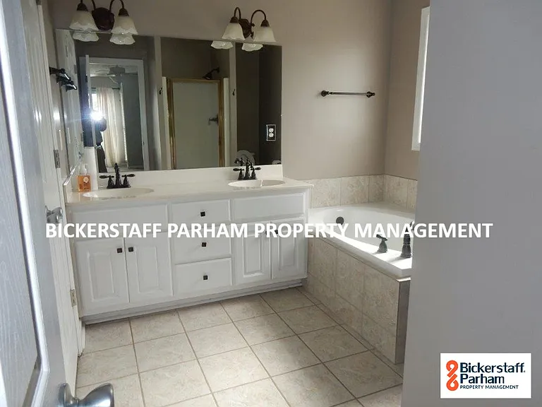 7455 McKee Rd — Photo 12