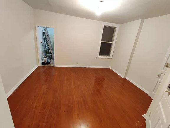 3rd image of 6615 Vandike St