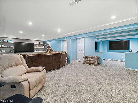 5th image of 17104 Hawks Lookout Ln
