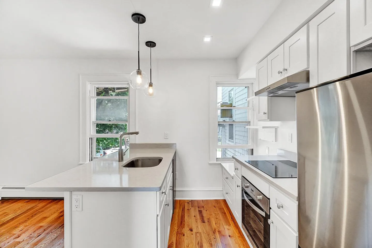 1 bed, $1,900 — Photo 1