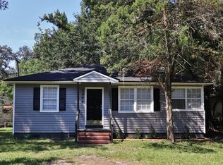 1044 E Westbrook Cir, Jacksonville, FL 32209