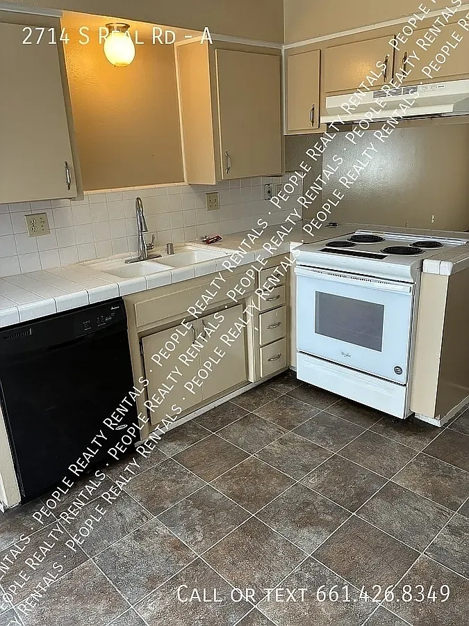 2 bed, 838 sqft, $1,352 — Photo 4