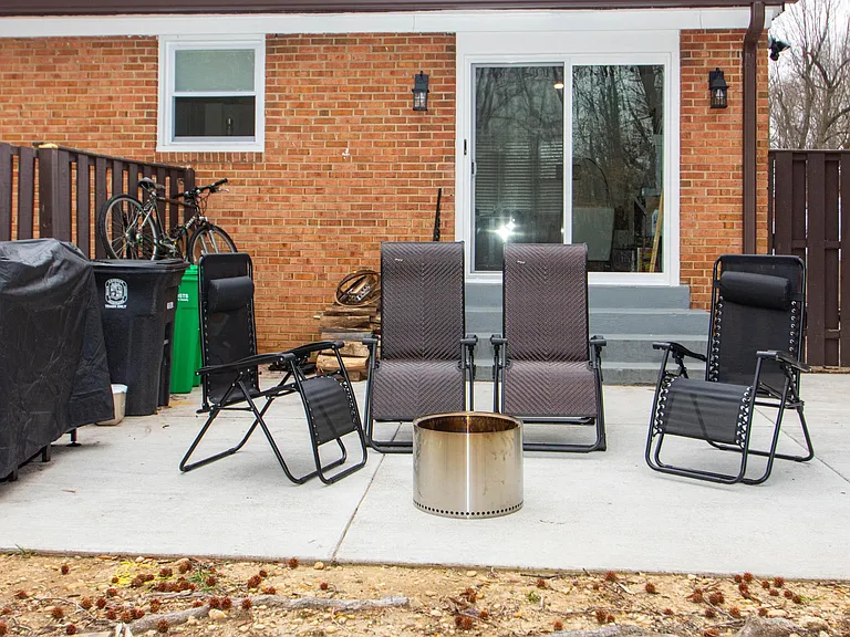 11 Arthur Dr W — Photo 28