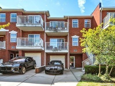 121-14 Powells Cove Boulevard #B, College Pt, NY, 11356