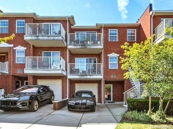 121-14 Powells Cove Boulevard #B, College Point, NY 11356