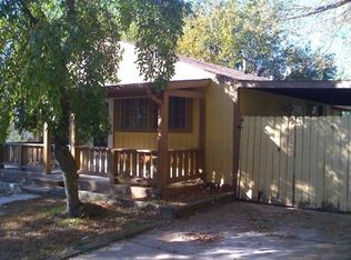 221 Roderick Dr, Saint Louis, MO 63137