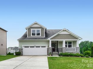 10169 Castlebrooke Dr, Concord, NC 28027